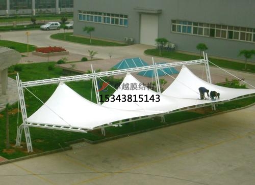 如何對(duì)PTFE膜材建筑進(jìn)行清洗？