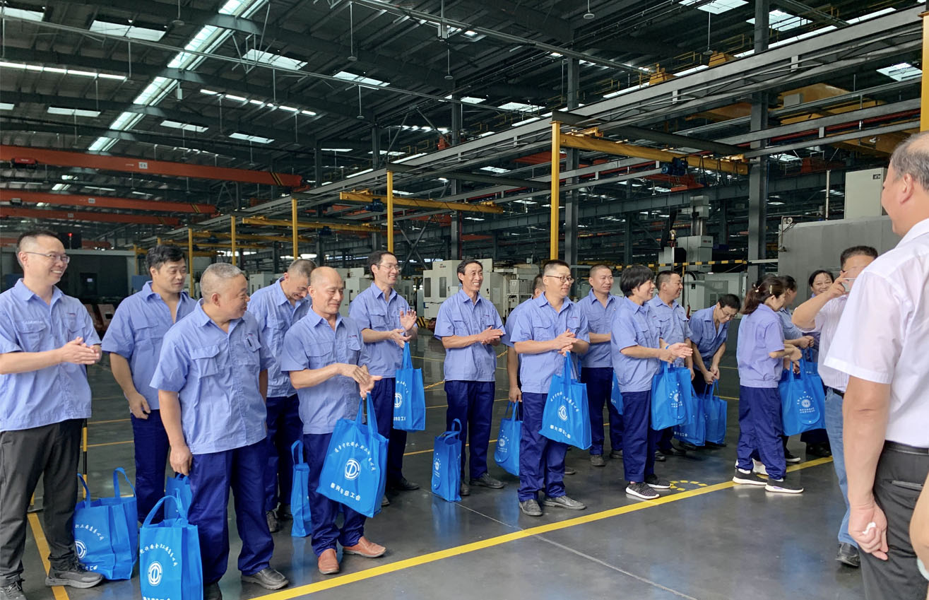 江蘇泰隆減速機(jī)股份有限公司 江蘇泰隆減速機(jī)股份有限公司